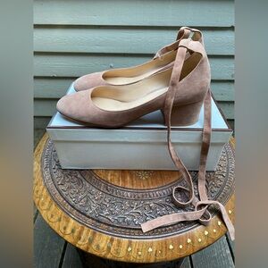 Gianvito Rossi Ballerina pumps, size 37, nude suede